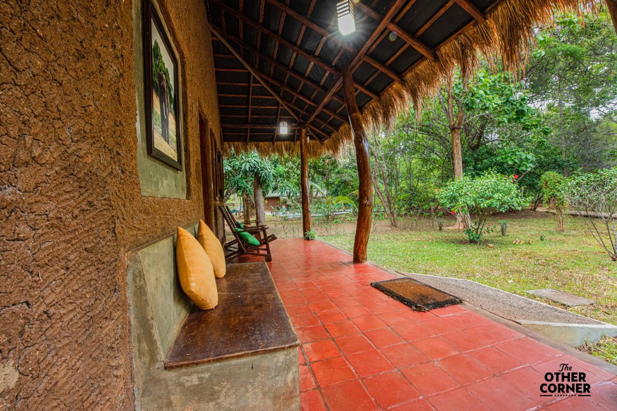 The Other Corner Habarana Exterior foto