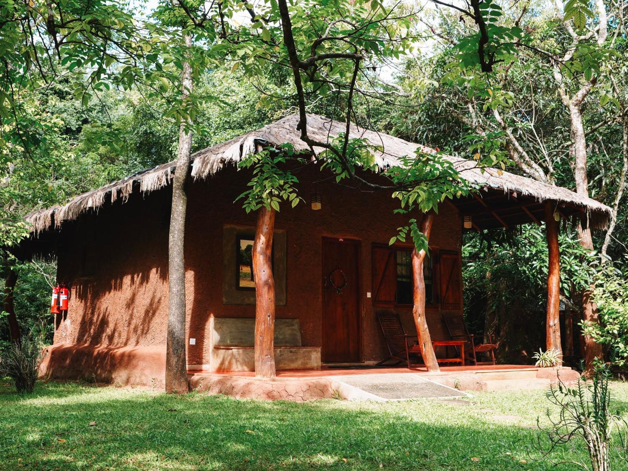 Hotel The Other Corner Habarana Exterior foto